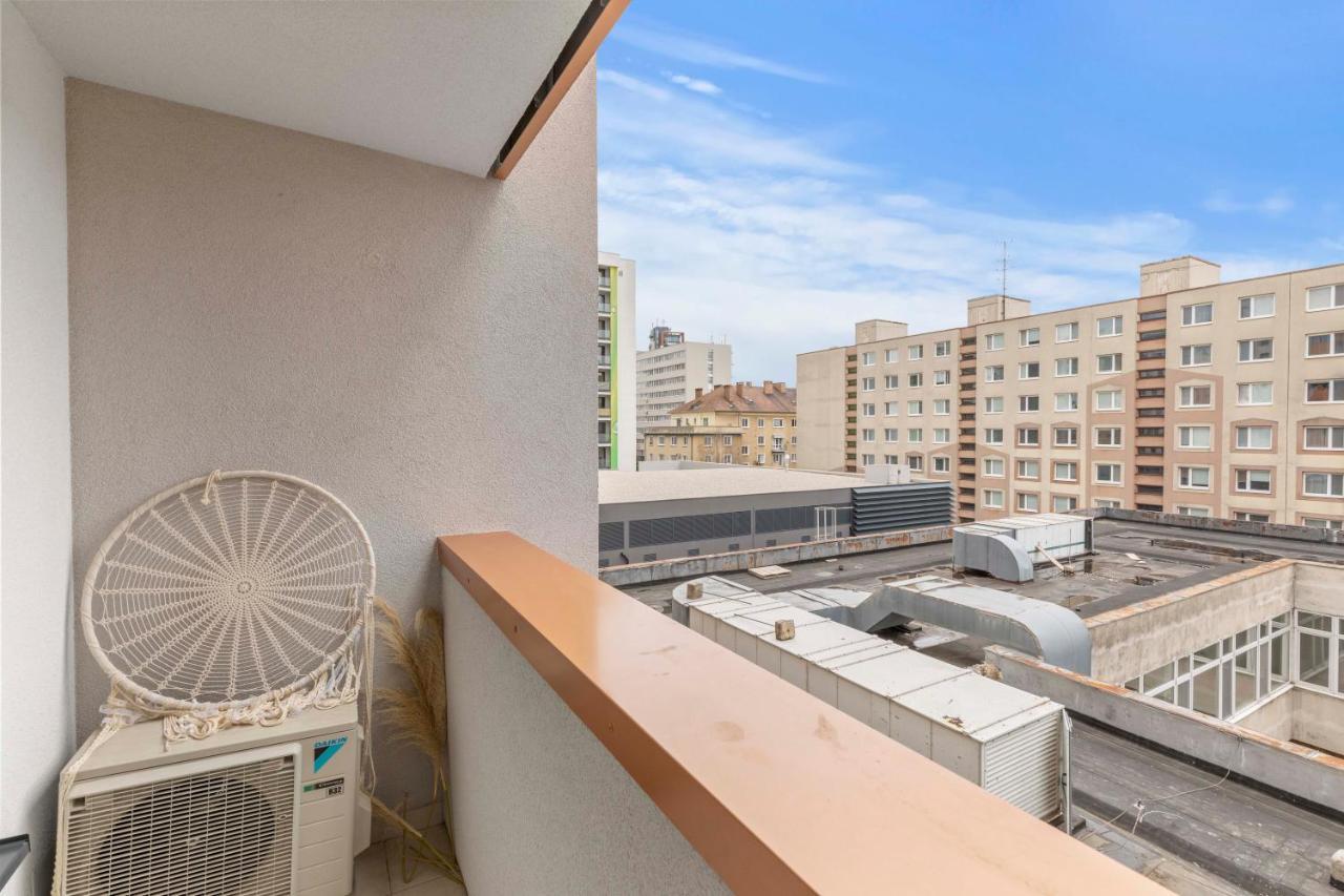 شقة Lam Boho - Ac - Balcony براتسيلافا المظهر الخارجي الصورة